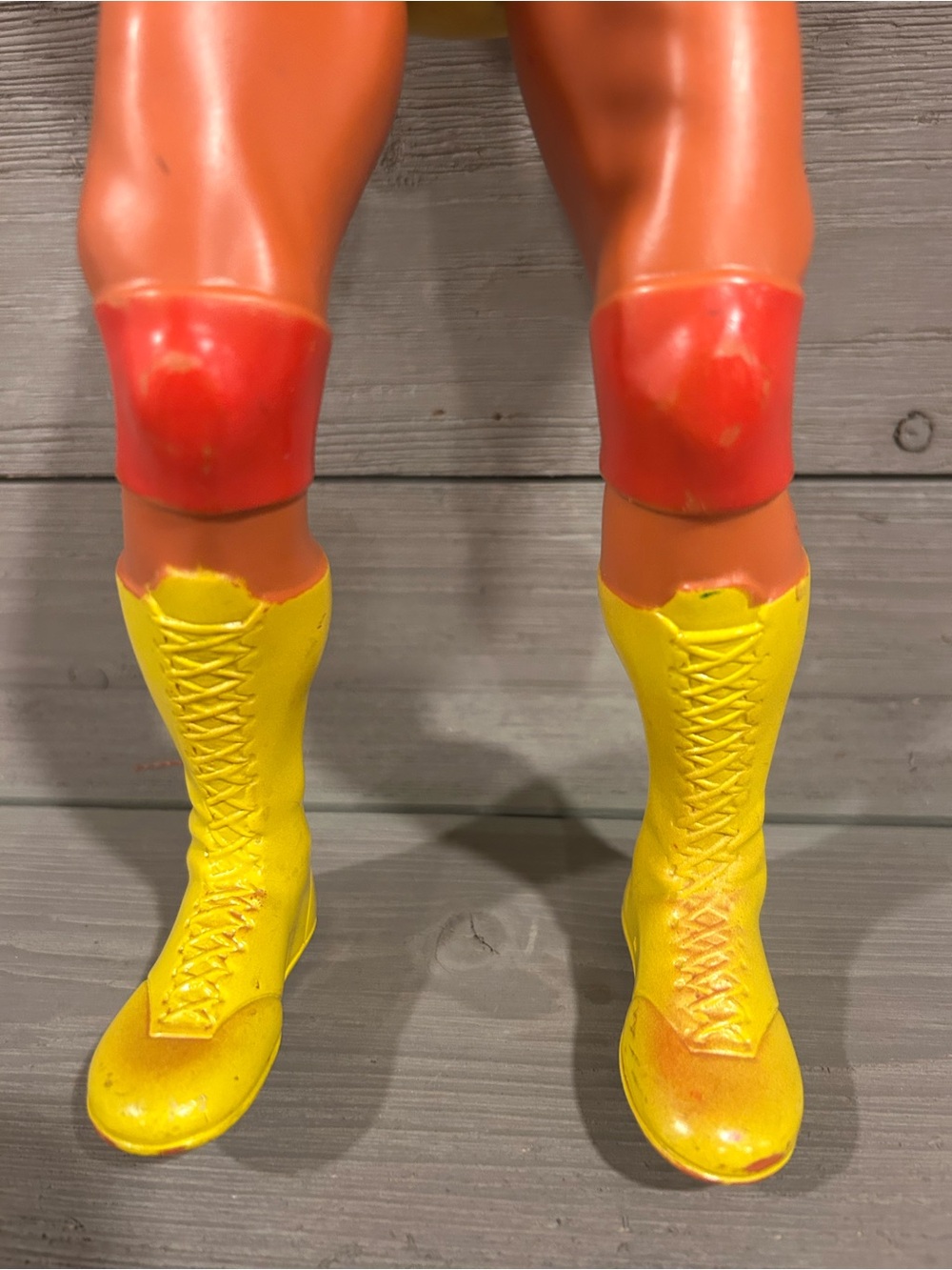 Vintage Hulk Hogan Wrestling Figure - Yellow Trunks & Boots - Picture 3 of 6